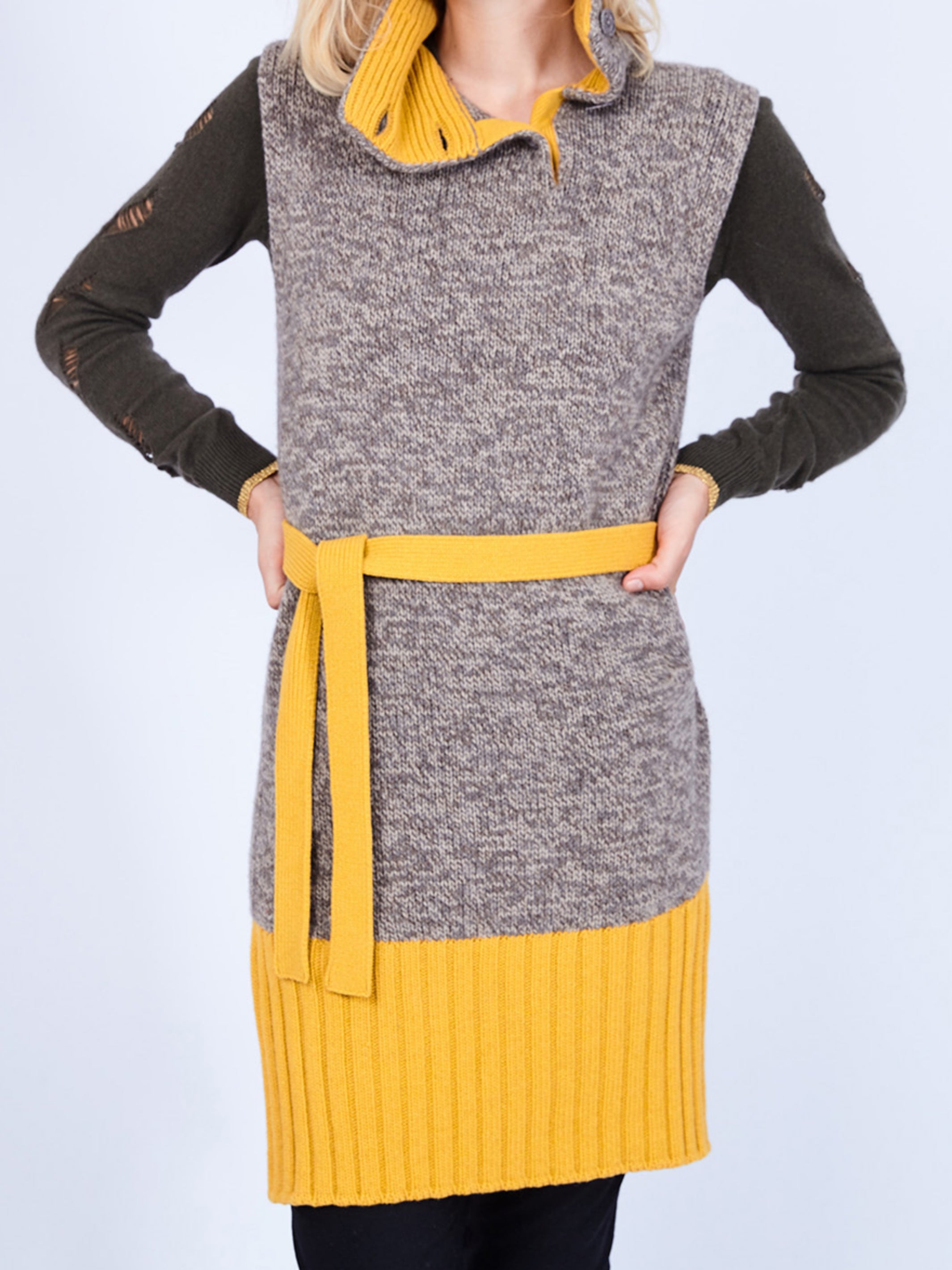 VITOS 1925 sweater dress in regenerated cashmere