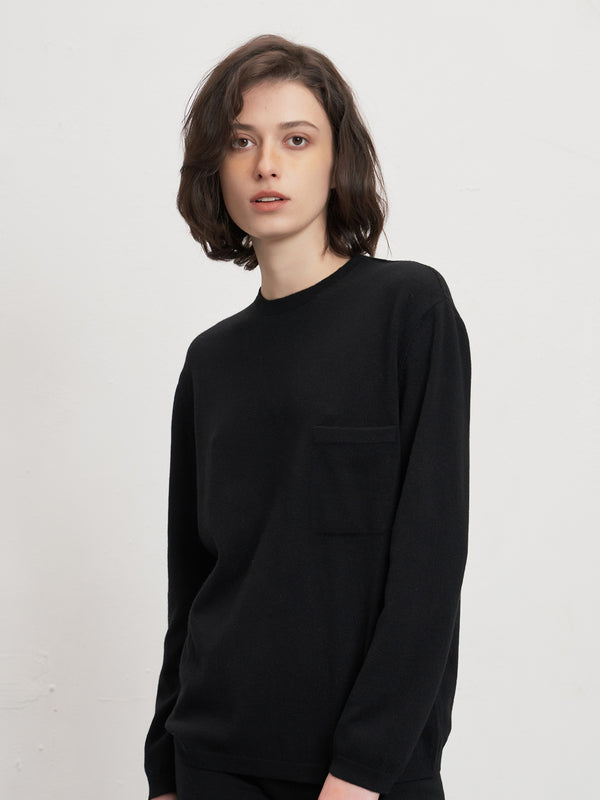 Oversize black cashmere sweater
